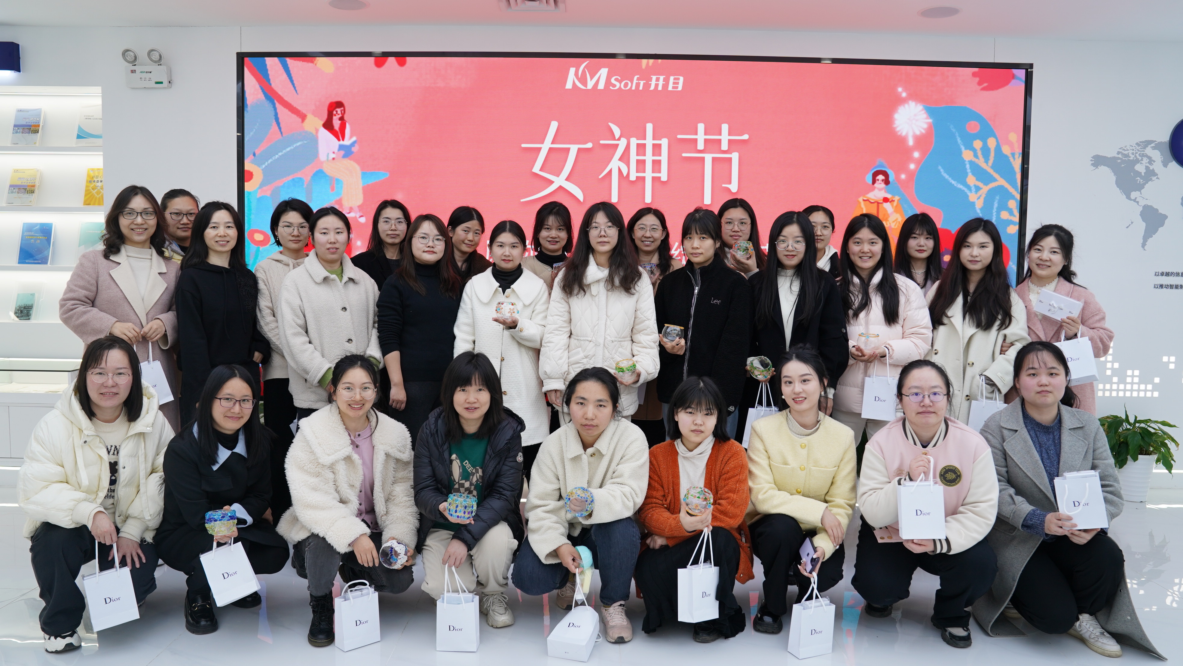 3·8特辑丨致开目女神，热辣滚烫，绽放光芒