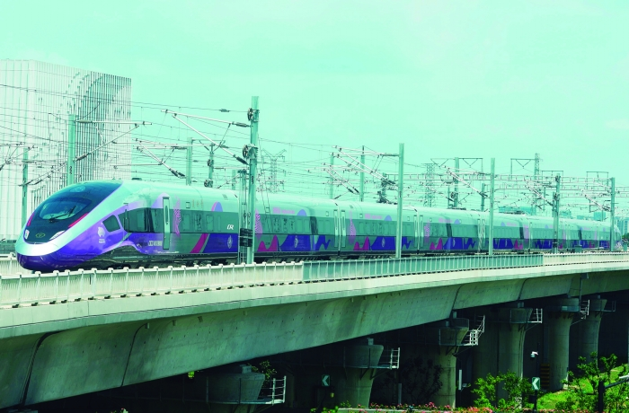 中国中车驰骋“数智转型”赛道， 尽显大国重器的硬核实力！